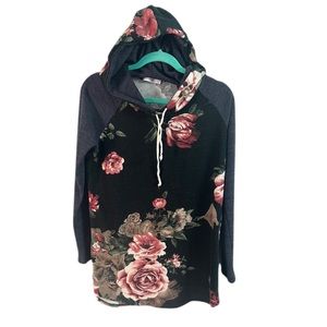 Boutique hoodie large